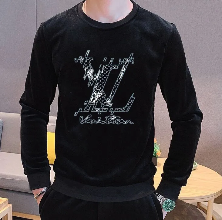 🅿️420 [LV Louis Vuitton] (double-sided gold velvet) hot-selling suit is coming. Focus on the original version of the official website. 2025 new hot-selling gold velvet suit. The original order is the best. 🇭🇰The meticulous work of top designers. Just for a fitting and perfect upper body effect. 100% all-natural high-quality gold velvet, close-fitting comfort, noble and elegant! Original hardware embodies elegance and nobility! Counter size: M-4XL (up to 200 pounds)
